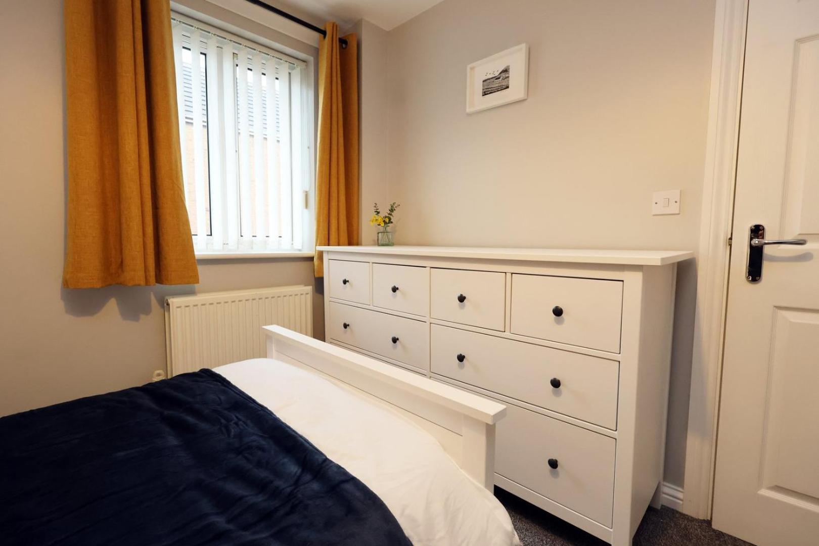 Relaxing 2-Bed Coastal Escape In Port Talbot Apartment Luaran gambar