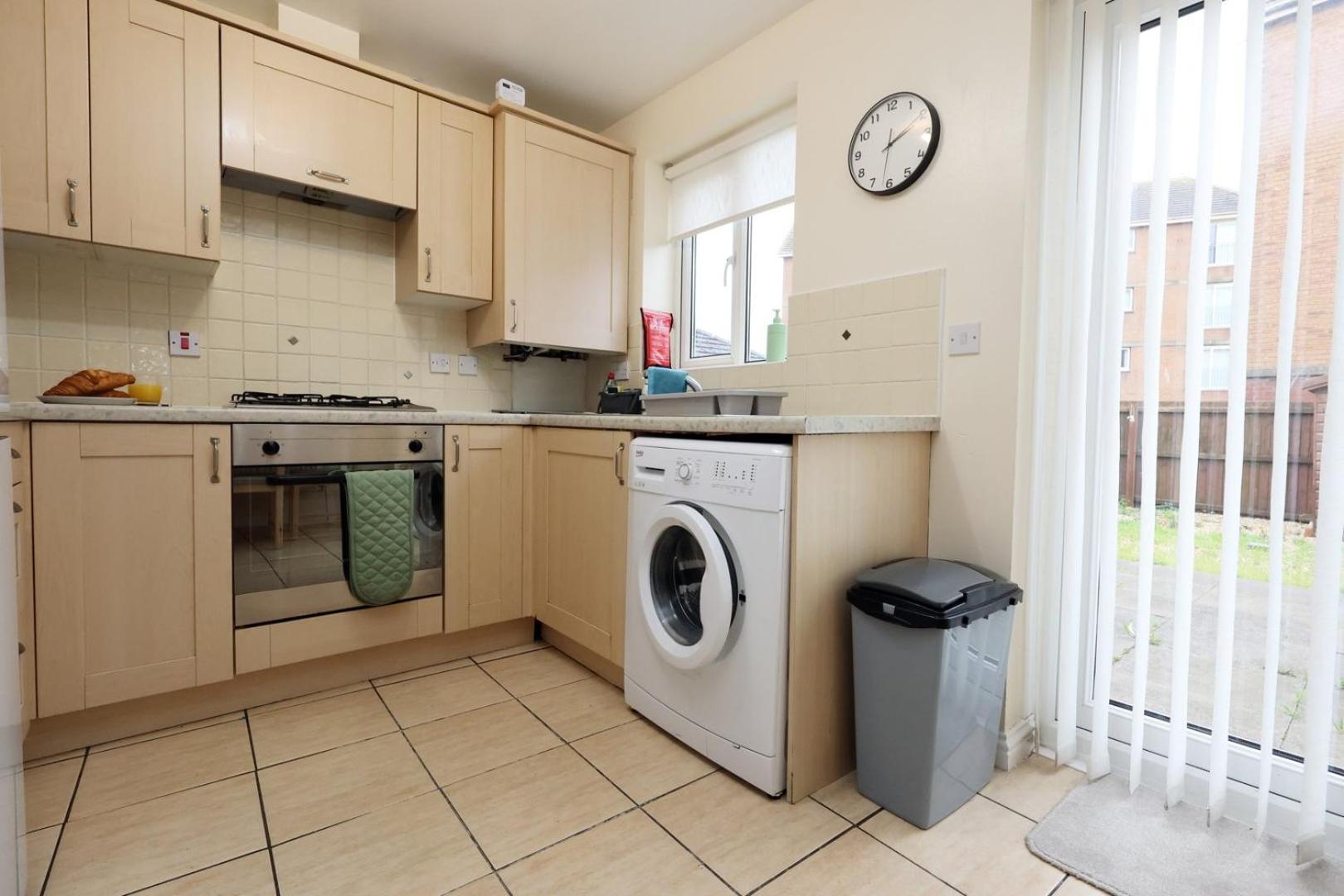 Relaxing 2-Bed Coastal Escape In Port Talbot Apartment Luaran gambar