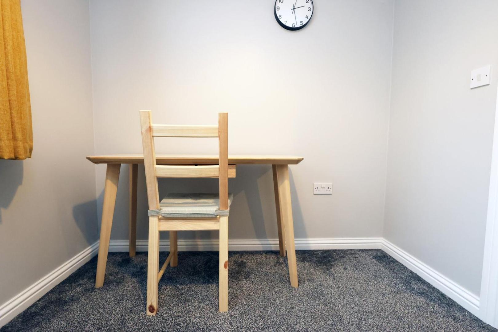 Relaxing 2-Bed Coastal Escape In Port Talbot Apartment Luaran gambar