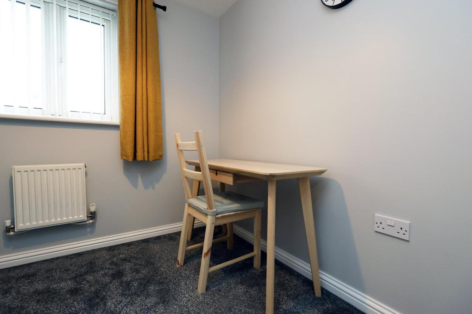 Relaxing 2-Bed Coastal Escape In Port Talbot Apartment Luaran gambar