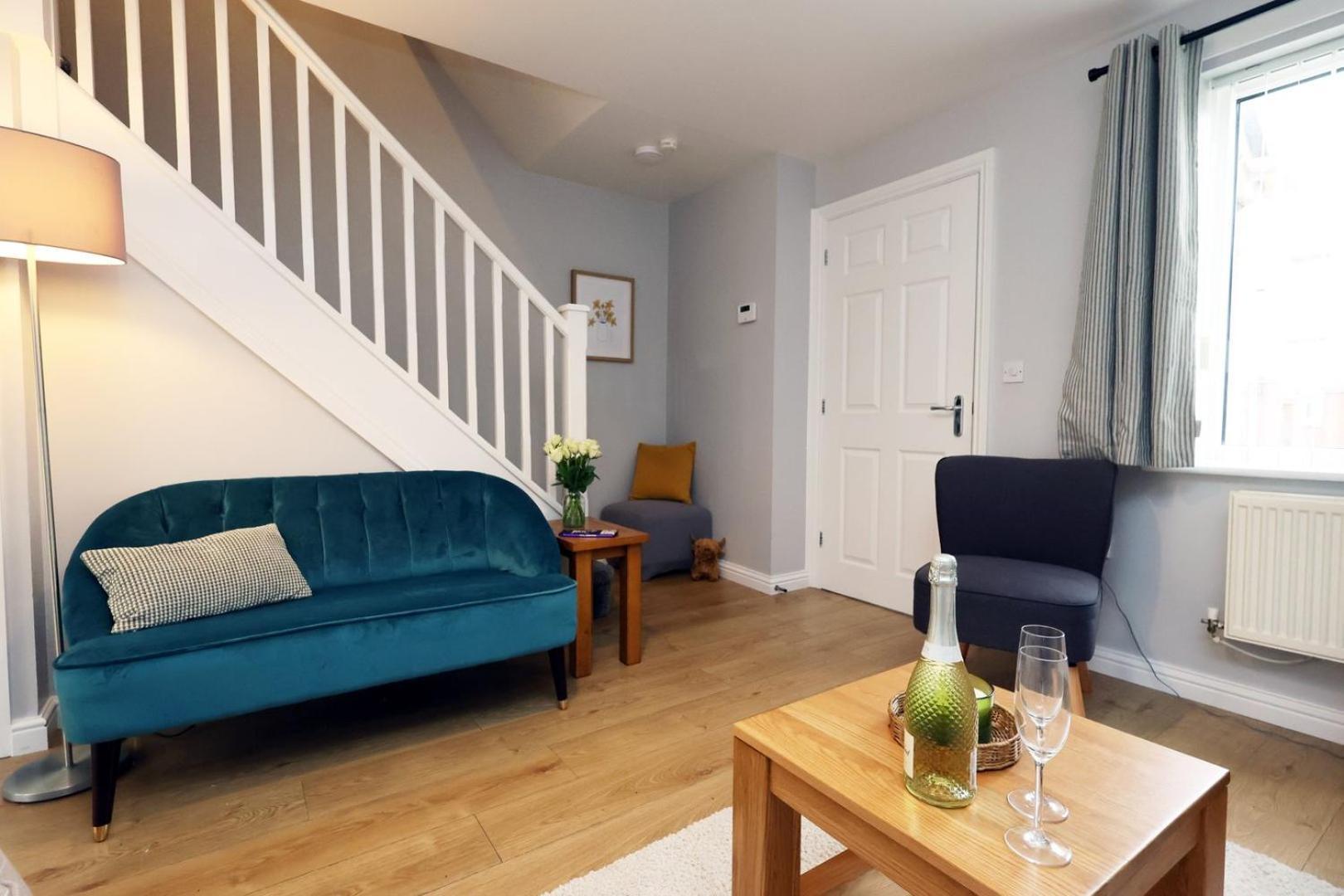 Relaxing 2-Bed Coastal Escape In Port Talbot Apartment Luaran gambar